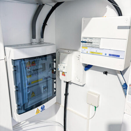 La société ENR SOLAR 31 est votre partenaire de confiance pour des solutions énergétiques durables. Spécialisés dans l’installation de panneaux photovoltaïques sur Cornebarrieu, la maintenance et la personnalisation de systèmes photovoltaïques, nous nous engageons à vous aider à optimiser votre production d’électricité ainsi que votre consommation énergétique grâce à la solution du panneau solaire photovoltaïque. Le tout en réduisant votre impact environnemental.